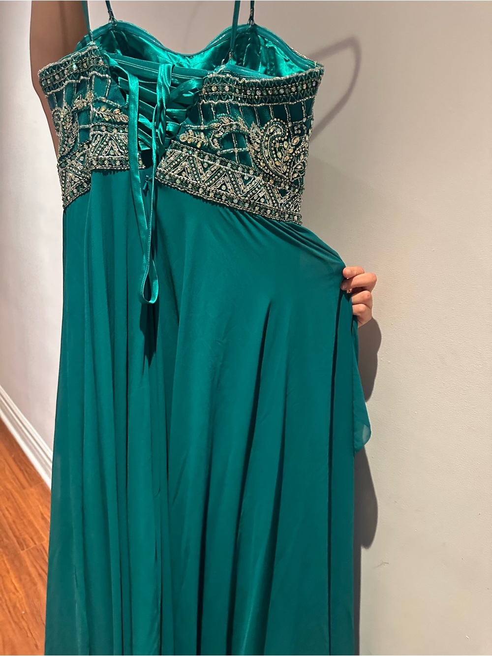 Evening gown - Picture 4 of 8